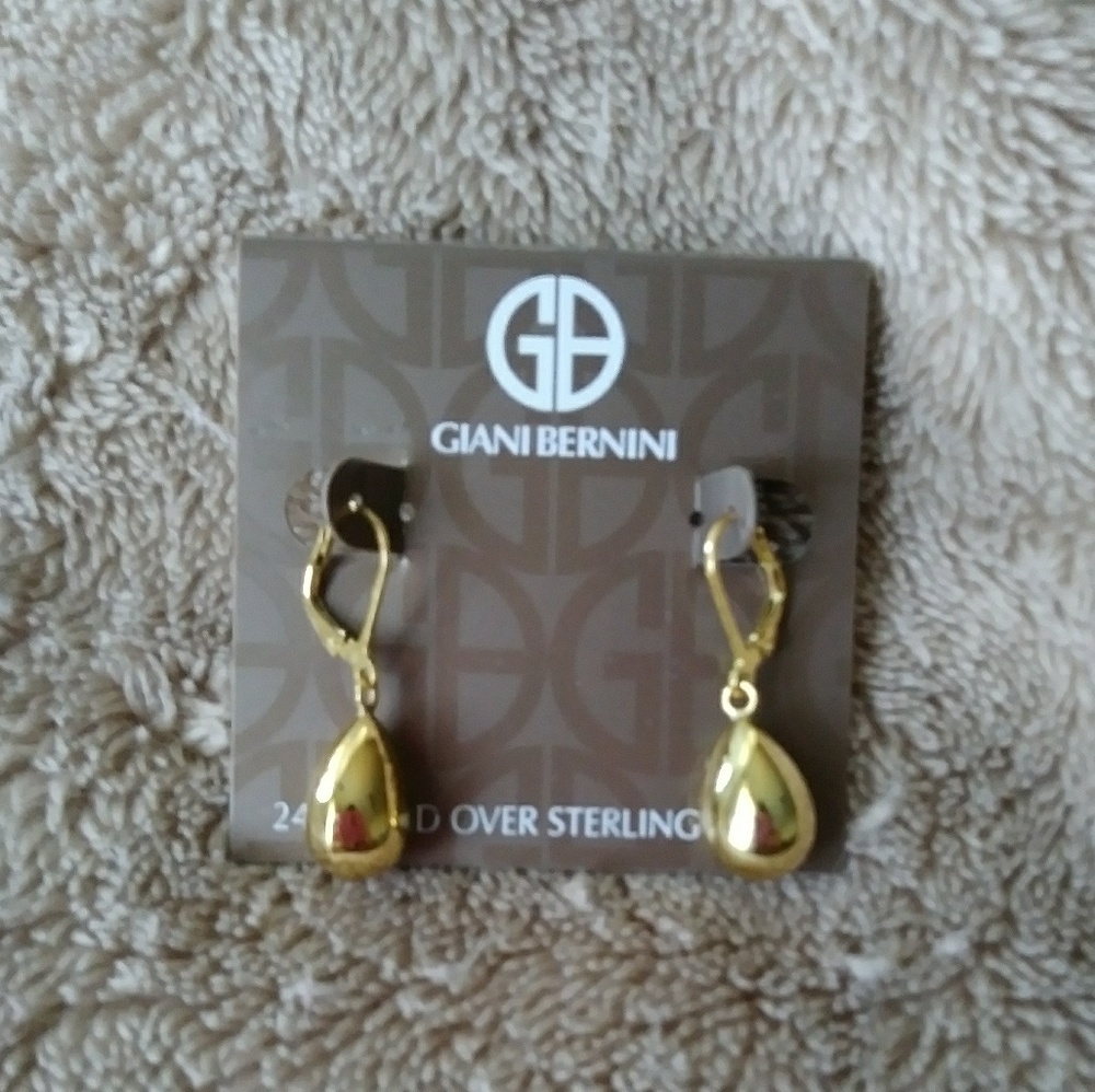 🌟24kt Gold Over. Drop Earrings